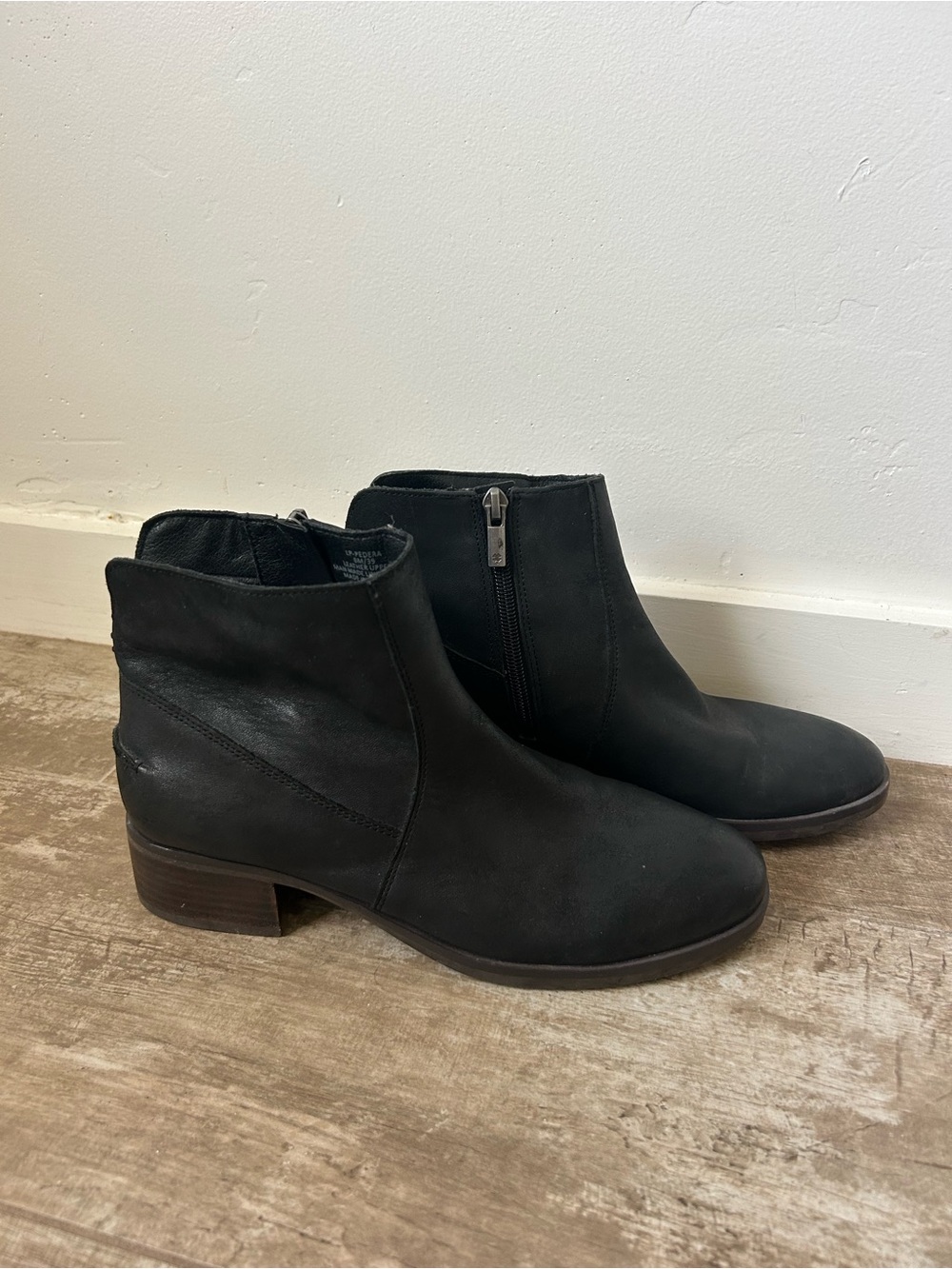 Lucky Brand Black Leather Ankle Booties with Side Zip